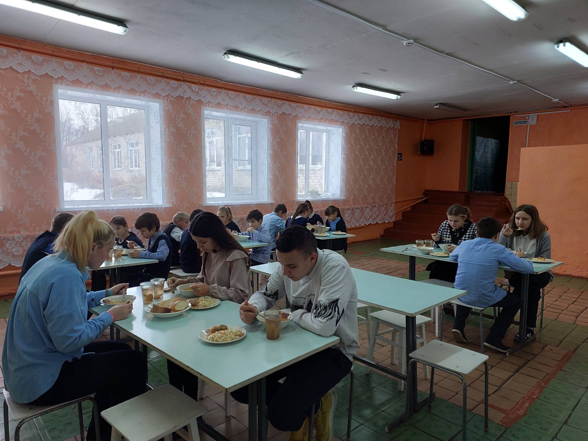 Изображения столовой.